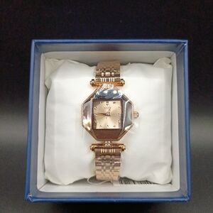 MONTRES PRESTIGE Gold Octagonal Watch
